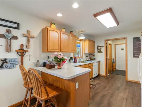 Kitchen - 14030 Firewood Dr, Baxter, MN 56425 photo 1 of 2