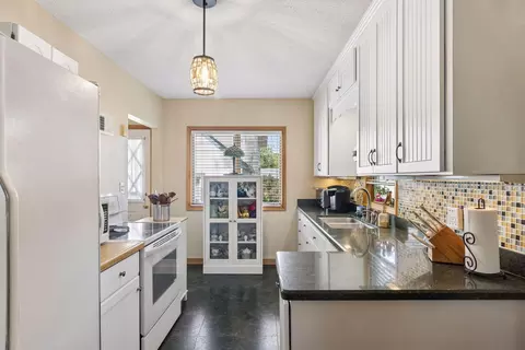 1190 Ottawa Ave, West Saint Paul, MN 55118