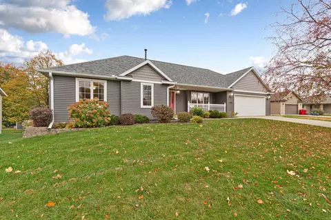 1005 3rd Pl NW, Kasson, MN 55944