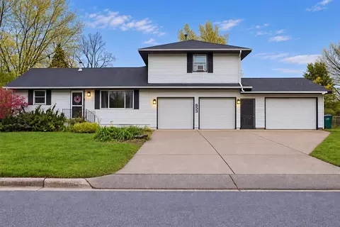 853 40th Ln, Anoka, MN 55303