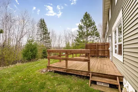 Exterior - 609 Selfridge Dr, Duluth, MN 55811 photo 4 of 6