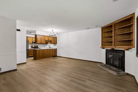7741 157th St W, Apple Valley, MN 55124