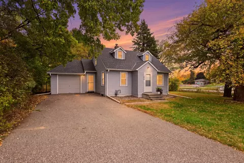 1010 Evergreen Ln N, Plymouth, MN 55441