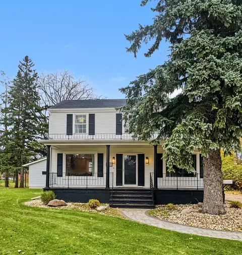 500 4th Ave NE, Roseau, MN 56751