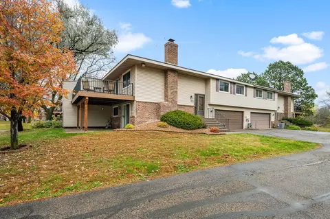 4148 Sylvia Ln S, Shoreview, MN 55126