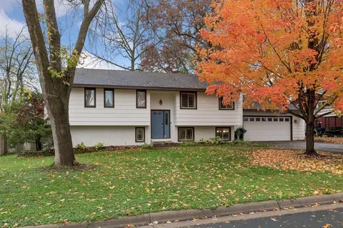 5440 Brooks Cir SE, Prior Lake, MN 55372