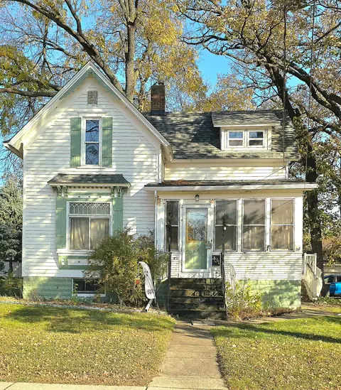 431 E Humphrey St, Lake Crystal, MN 56055