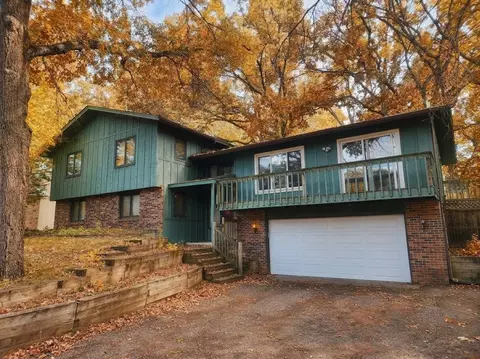 6253 Ben More Dr NE, Fridley, MN 55432