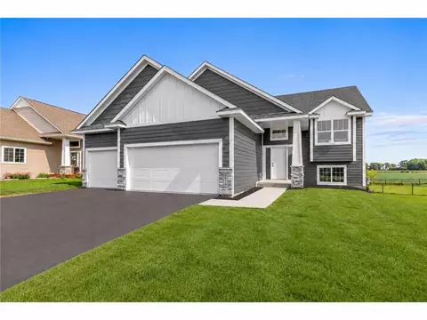 2617 213th St W, Farmington, MN 55024