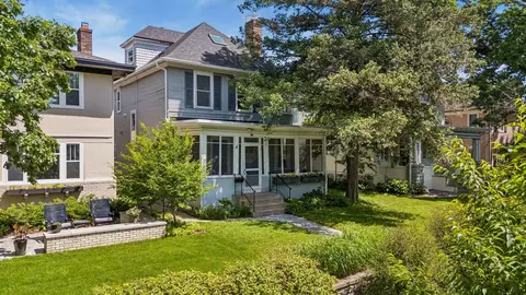 2432 W 24th St, Minneapolis, MN 55405
