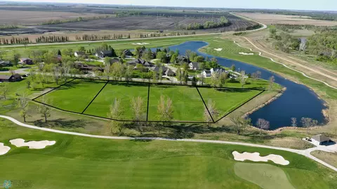 4 Oxbow Dr, Oxbow, ND 58047
