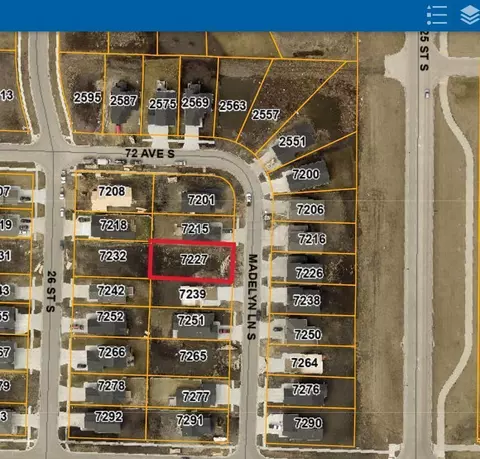 7227 Madelyn Ln S, Fargo, ND 58104