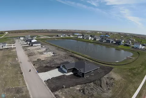 10259 Burgundy Dr, Horace, ND 58047