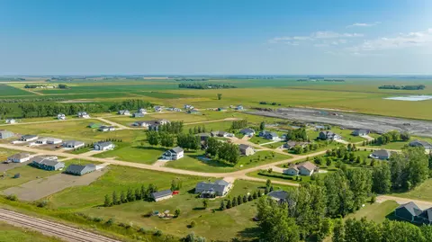 104 Andy Ave, Colfax, ND 58018 photo 2
