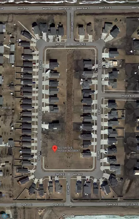 502 5 St E, Horace, ND 58047