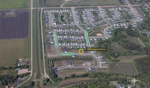 7855 Dogwood Dr, Horace, ND 58047