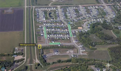 7894 Dogwood Dr, Horace, ND 58047