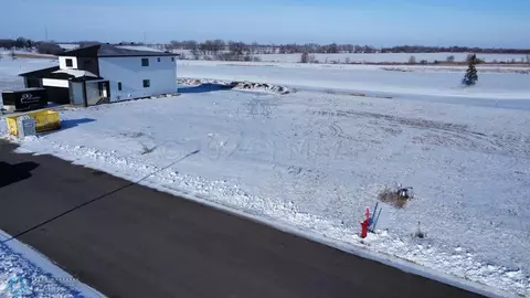307 Audrey Dr, Mapleton, ND 58059