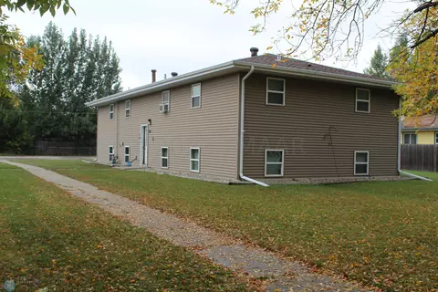 212 4 St NW, Dilworth, MN 56529
