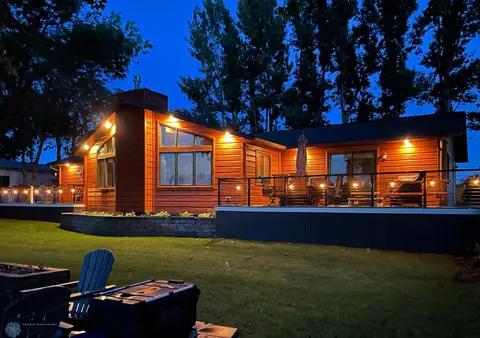 4044 W Sandy Beach Rd, Finley, ND 58230