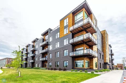 200 4th Ave N #401, Fargo, ND 58102