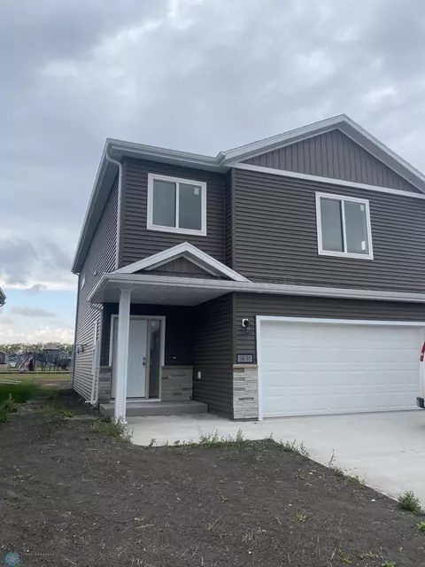 3631 32nd St S, Moorhead, MN 56560