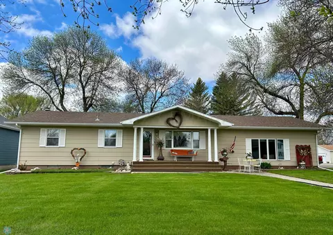 604 Broadway Ave, Portland, ND 58274