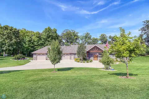 25077 Labrador Bch Trl, Pelican Rapids, MN 56572