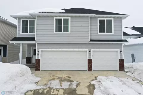 1559 68 Ave S, Fargo, ND 58104