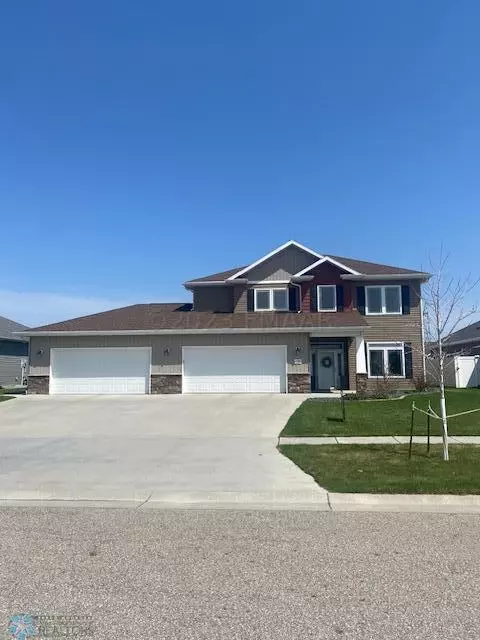 4281 54 Ave S, Fargo, ND 58104