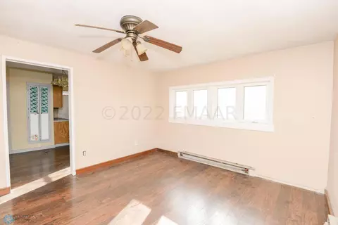 229 7th Ave, Enderlin, ND 58027 photo 7