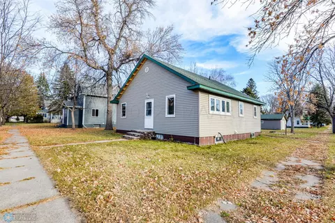 229 7th Ave, Enderlin, ND 58027 photo 5