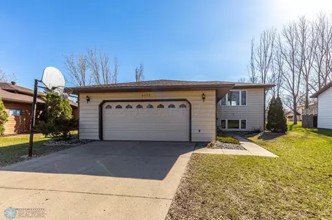 1072 Meyer Blvd, West Fargo, ND 58078