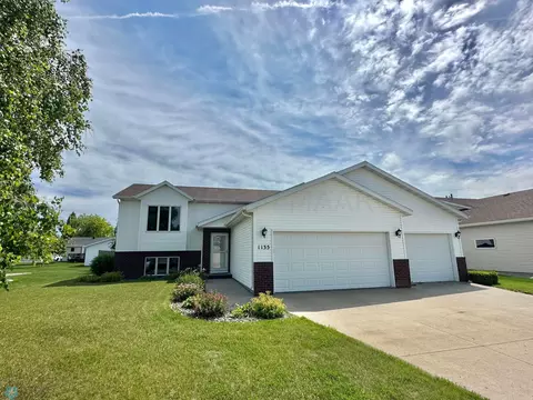 1135 6th Ave W, West Fargo, ND 58078