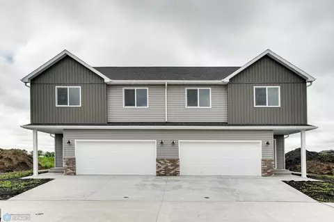6742 67 Ave S, Horace, ND 58047