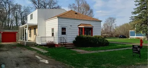 605 Pearl St N, Buffalo, ND 58011