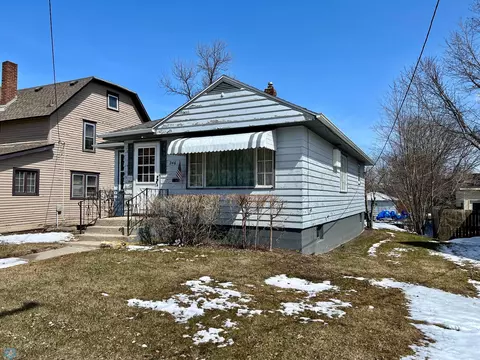 246 5th Ave NW, Valley City, ND 58072