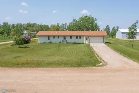 10213 County Road 17 S, Horace, ND 58047