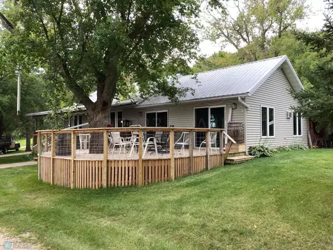 40899 Backroad Trl, Pelican Rapids, MN 56572