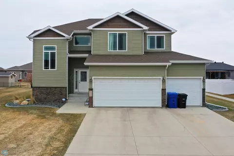 5042 Loden Ct S, Fargo, ND 58104