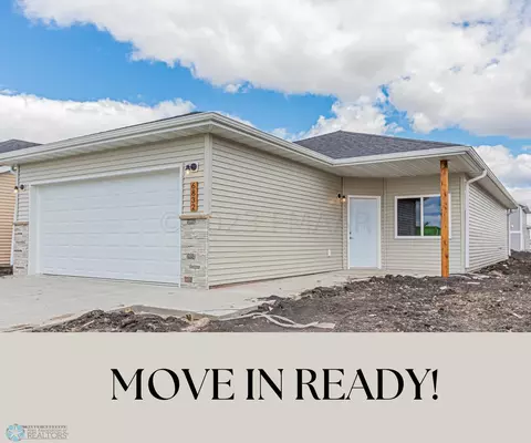 6832 68 St S, Horace, ND 58047