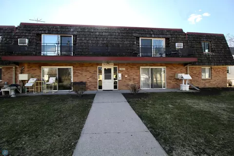 1111 4th St S #B, Moorhead, MN 56560