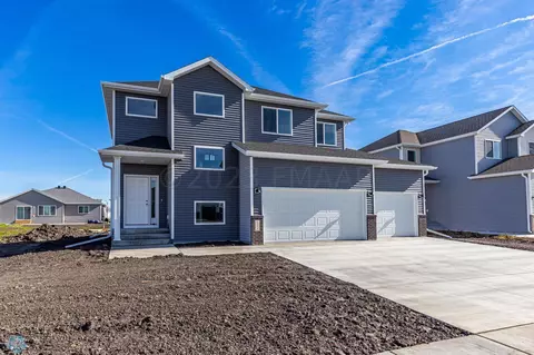 7314 28 St S, Fargo, ND 58104