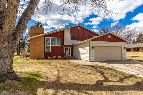 510 24 Ave S, Fargo, ND 58103