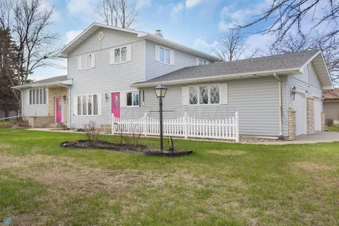 602 16 Ave N, Wahpeton, ND 58075
