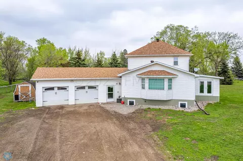 343 169th Ave SE, Hillsboro, ND 58045