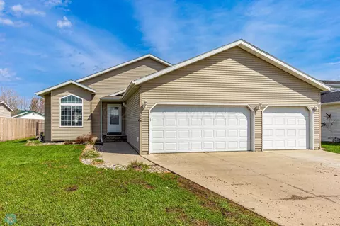 1146 5 Ave W, West Fargo, ND 58078