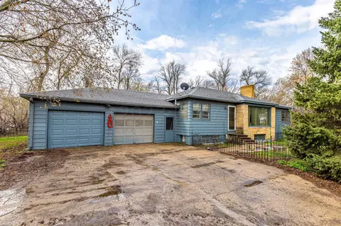 832 40 St N, Moorhead, MN 56560