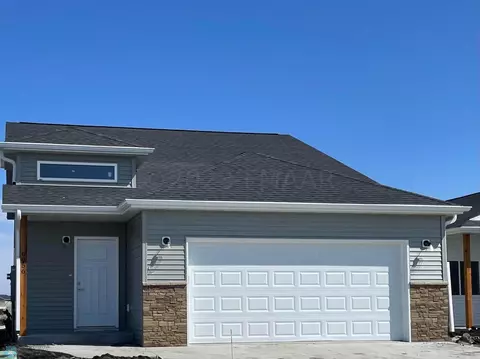 6856 68 St S, Horace, ND 58047