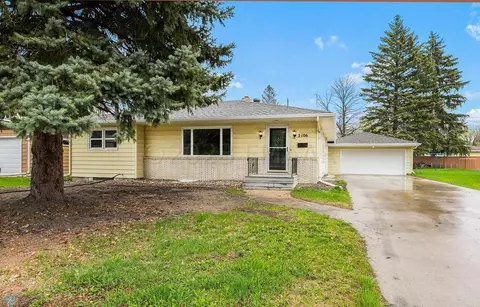 2106 8th St S, Moorhead, MN 56560